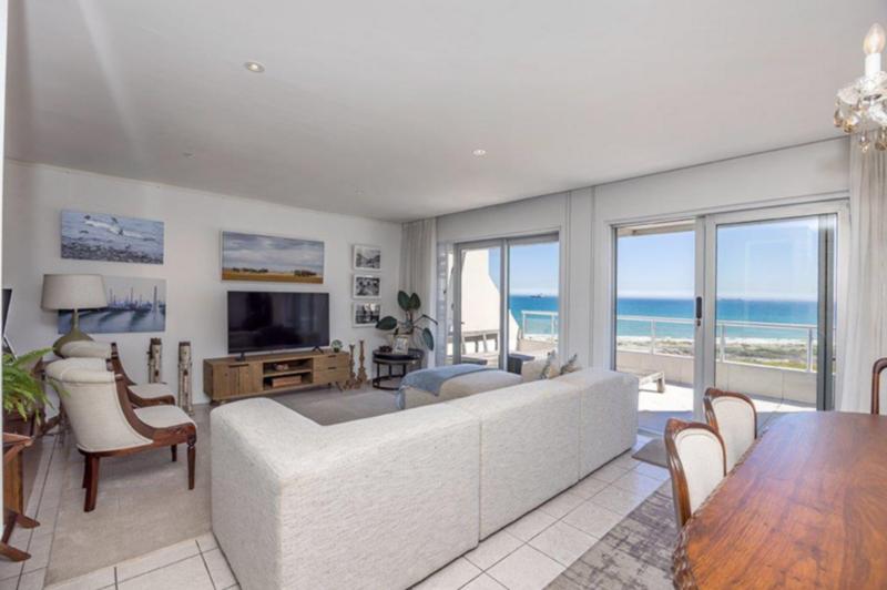 2 Bedroom Property for Sale in Dolphin Beach Western Cape